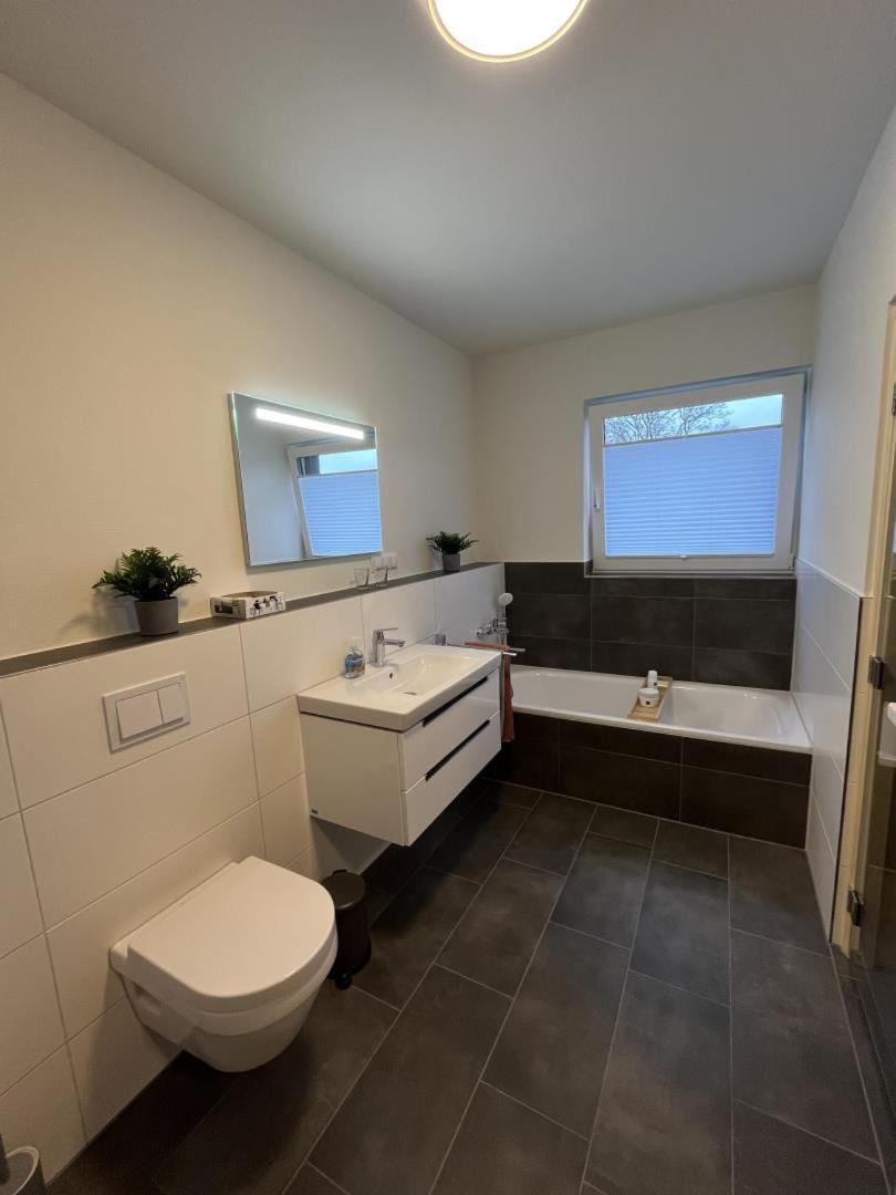 Diemelblick Acht - Ferienhaus Fuer 6 Personen Mit Sauna, Garten Und Dachterrasse Mit Panoramablick Heringhausen Kültér fotó